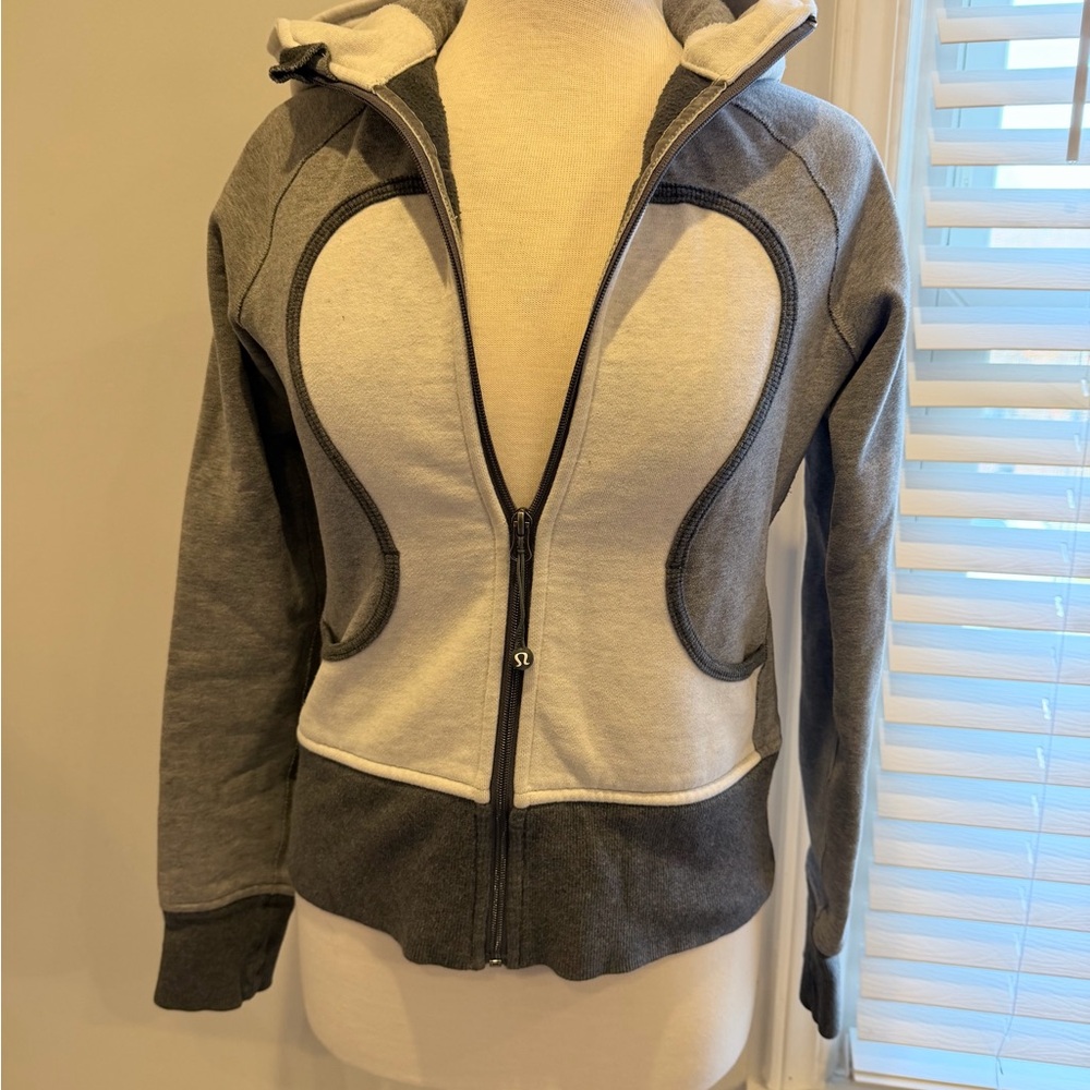 Lululemon Scuba